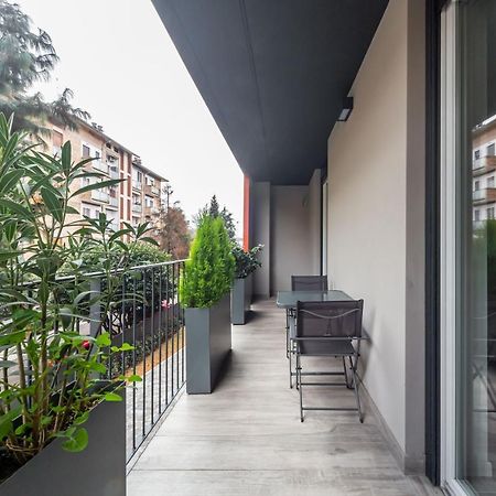 Comfy Apt With Private Parking & Balcony Milano Exterior foto