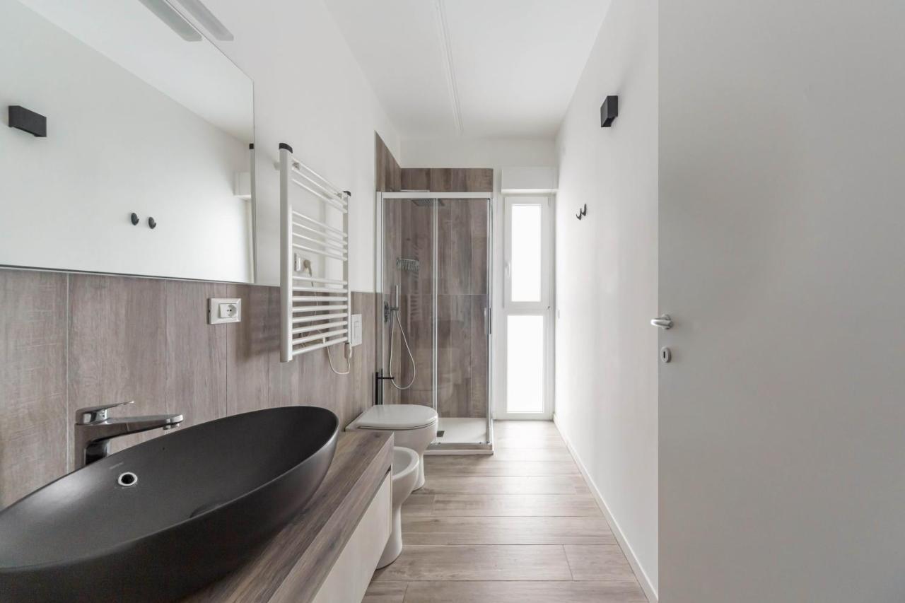 Comfy Apt With Private Parking & Balcony Milano Exterior foto