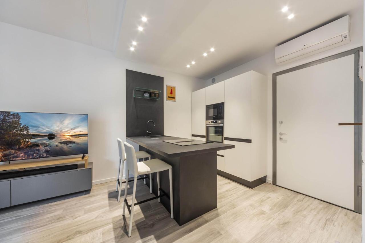 Comfy Apt With Private Parking & Balcony Milano Exterior foto