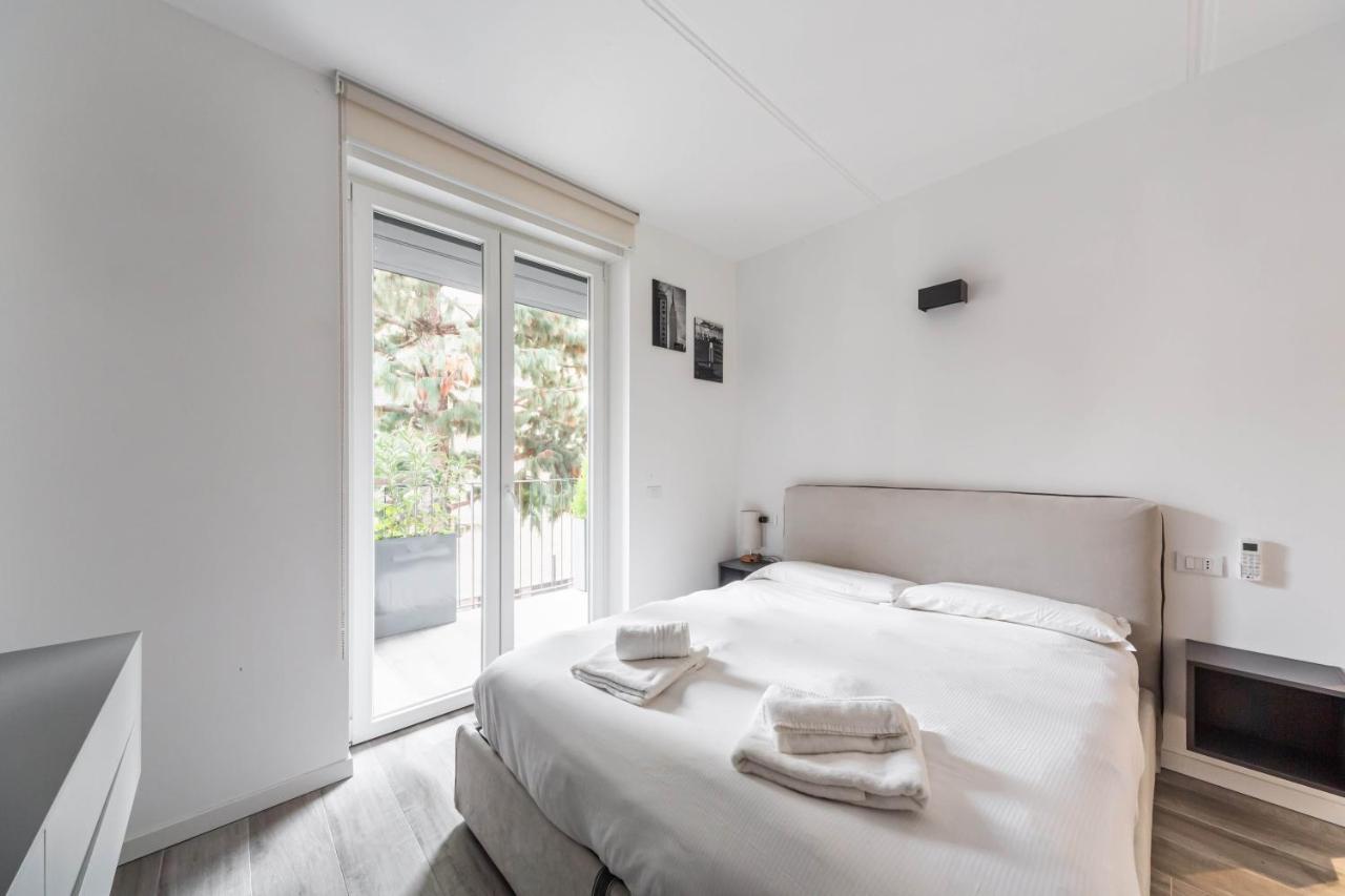 Comfy Apt With Private Parking & Balcony Milano Exterior foto